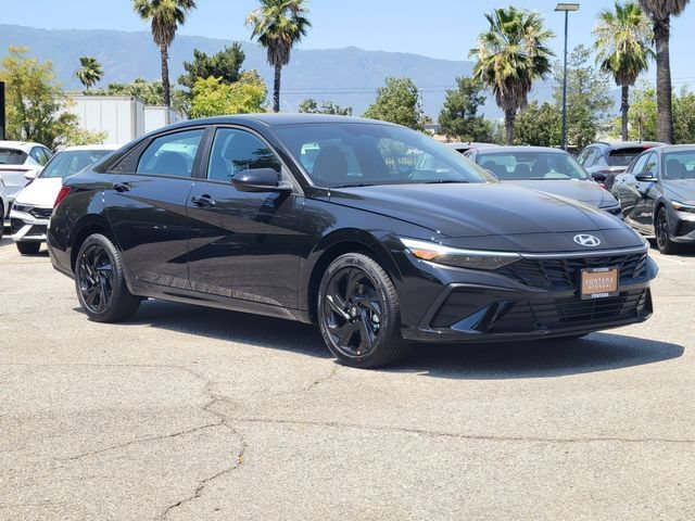 New 2026 Hyundai Elantra Sport FWD image 31