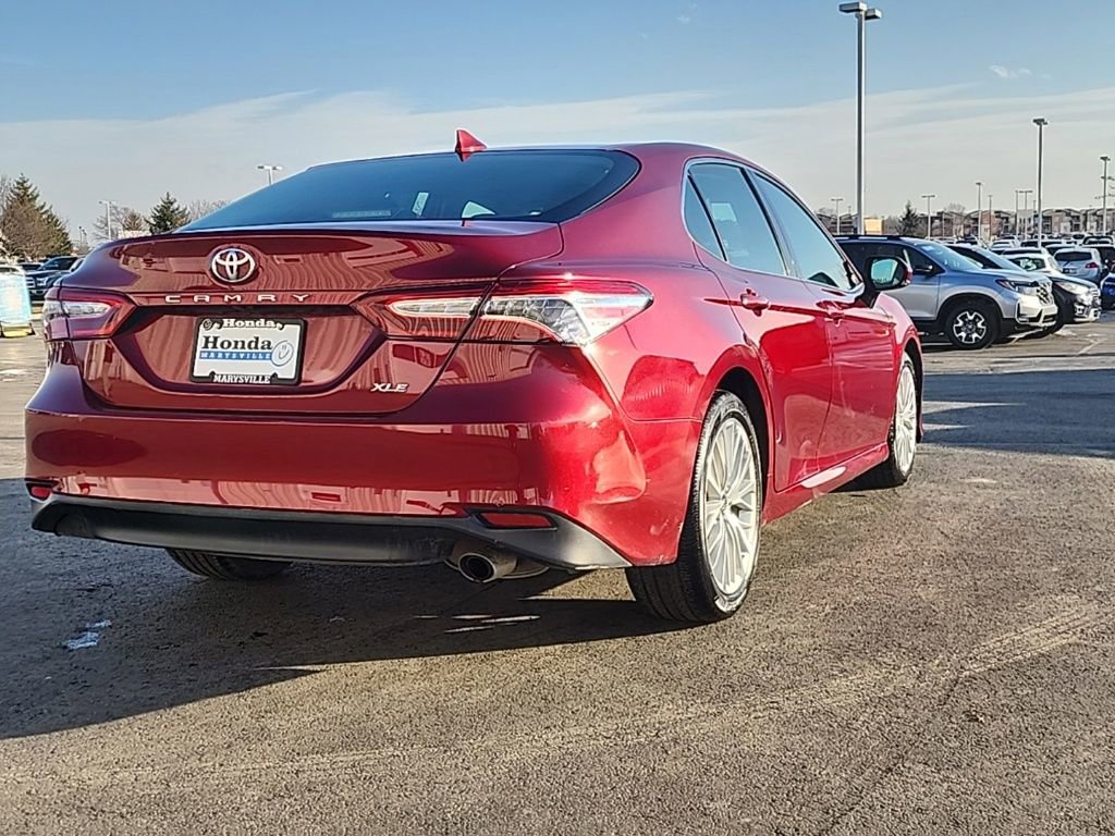 Used 2019 Toyota Camry XLE image 8