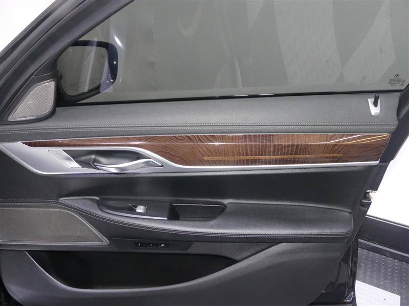 Used 2019 BMW 740i xDrive w/ M Sport Package AWD/4WD image 19