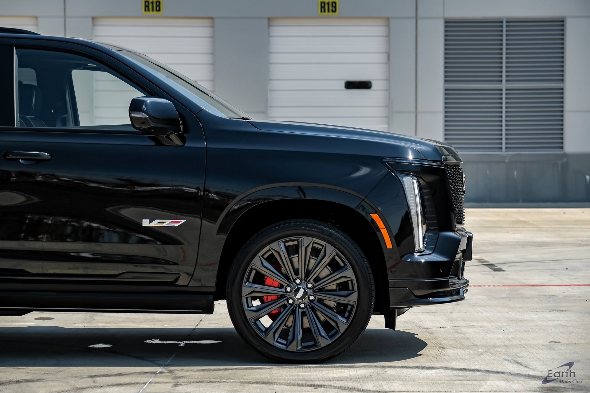 Used 2025 Cadillac Escalade V image 22