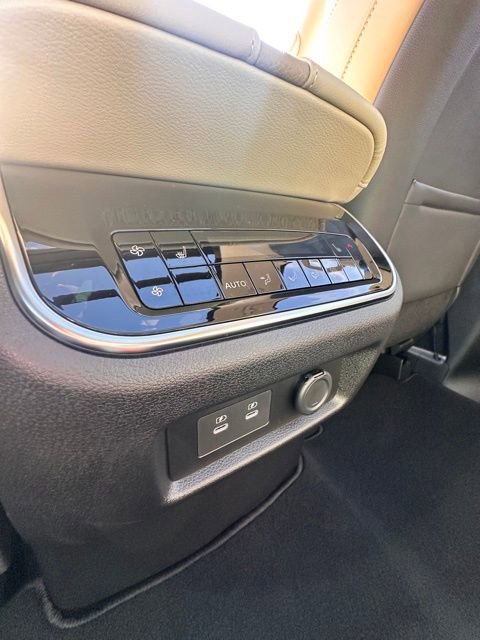 New 2026 Nissan Armada Platinum Reserve image 36