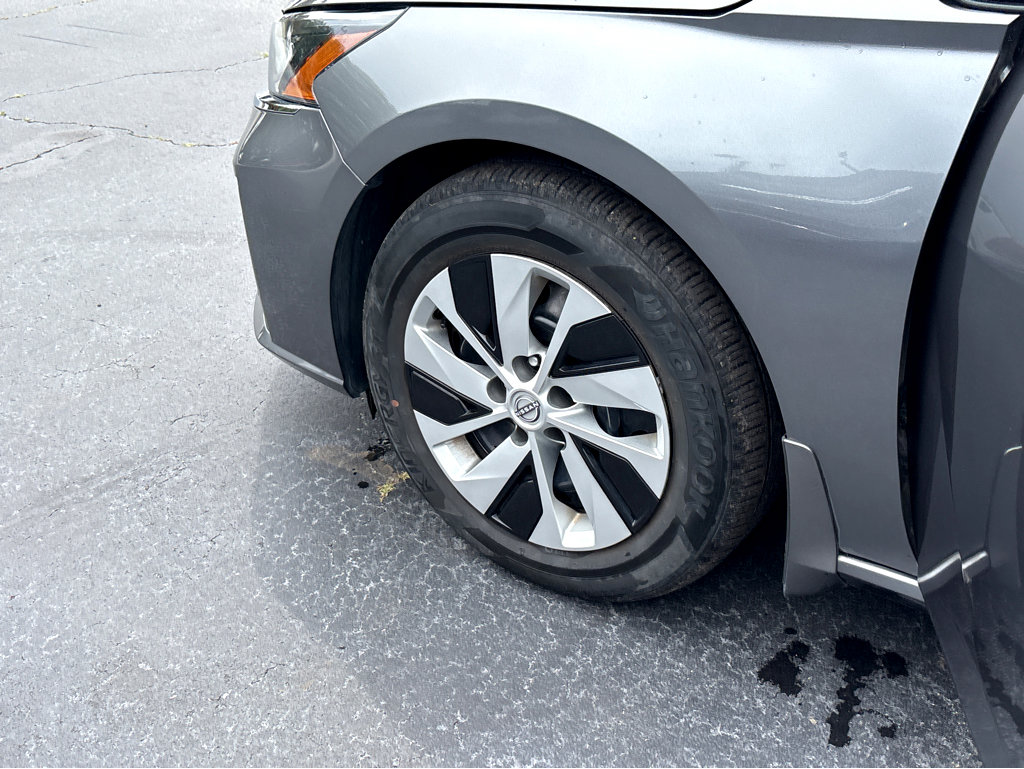 Used 2023 Nissan Altima 2.5 S FWD image 22