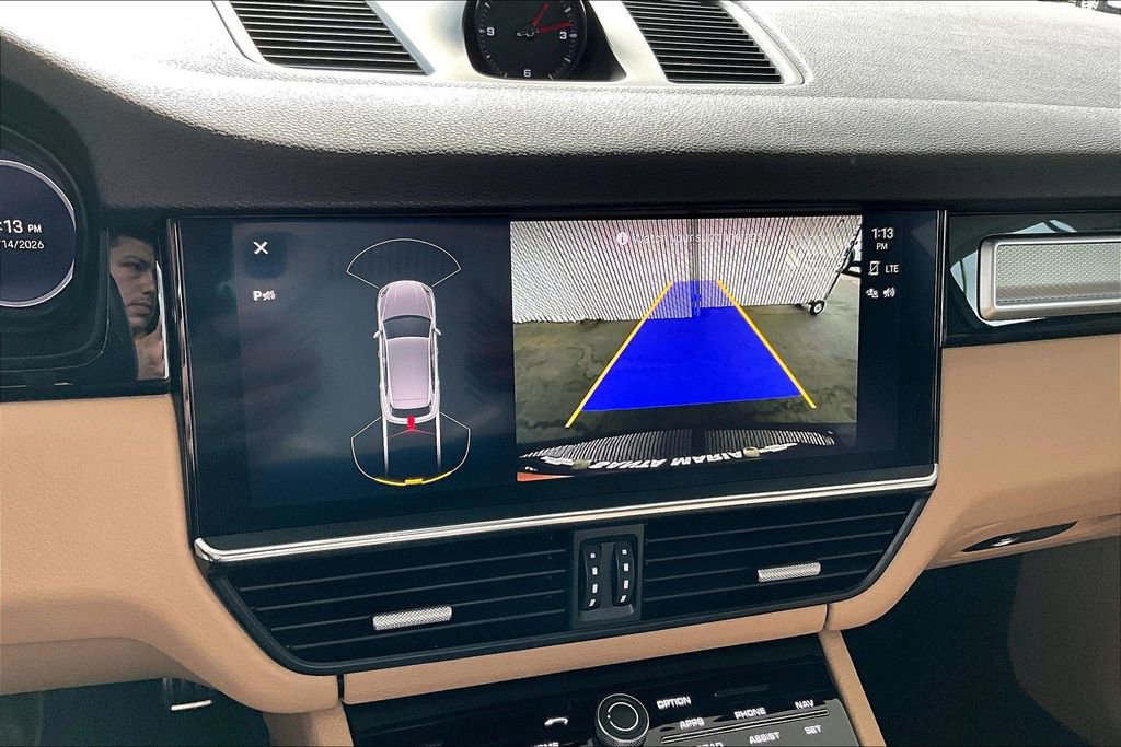 Used 2023 Porsche Cayenne S Platinum image 10