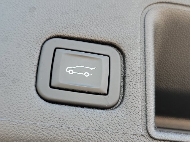 Certified 2024 GMC Terrain SLT AWD/4WD image 37