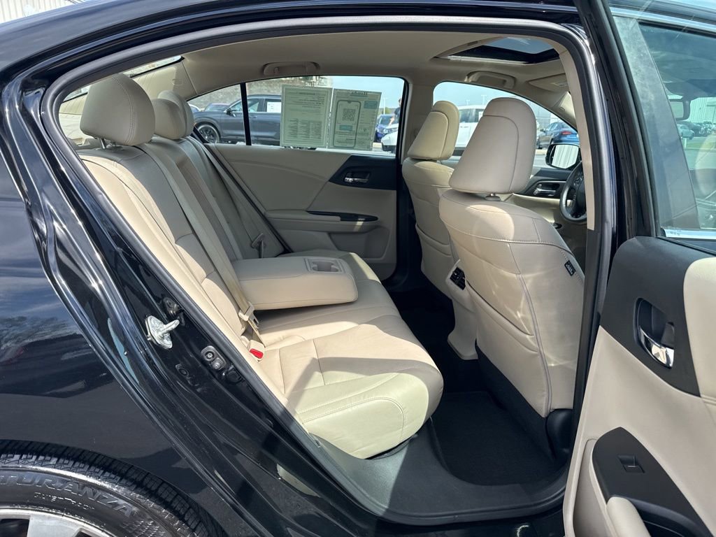 Used 2015 Honda Accord EX-L image 37