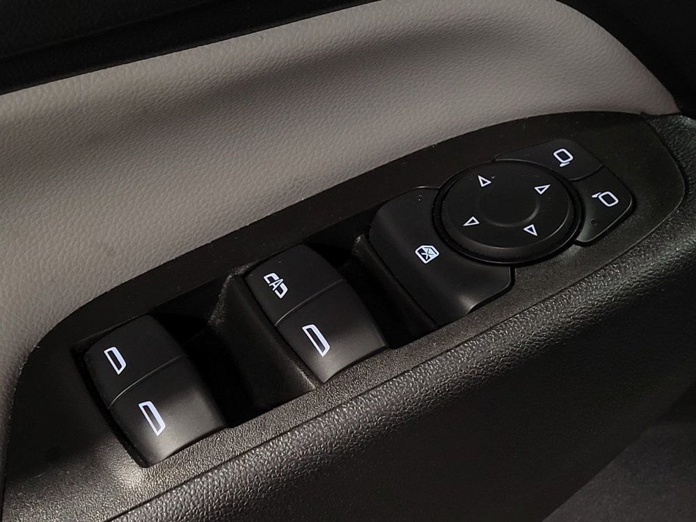 Used 2020 Chevrolet Equinox LS w/ LS Convenience Package image 27