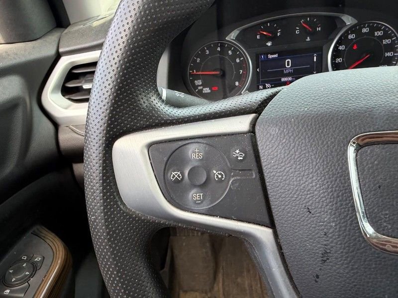 Used 2022 GMC Acadia SLE w/ Driver Convenience Package FWD image 13