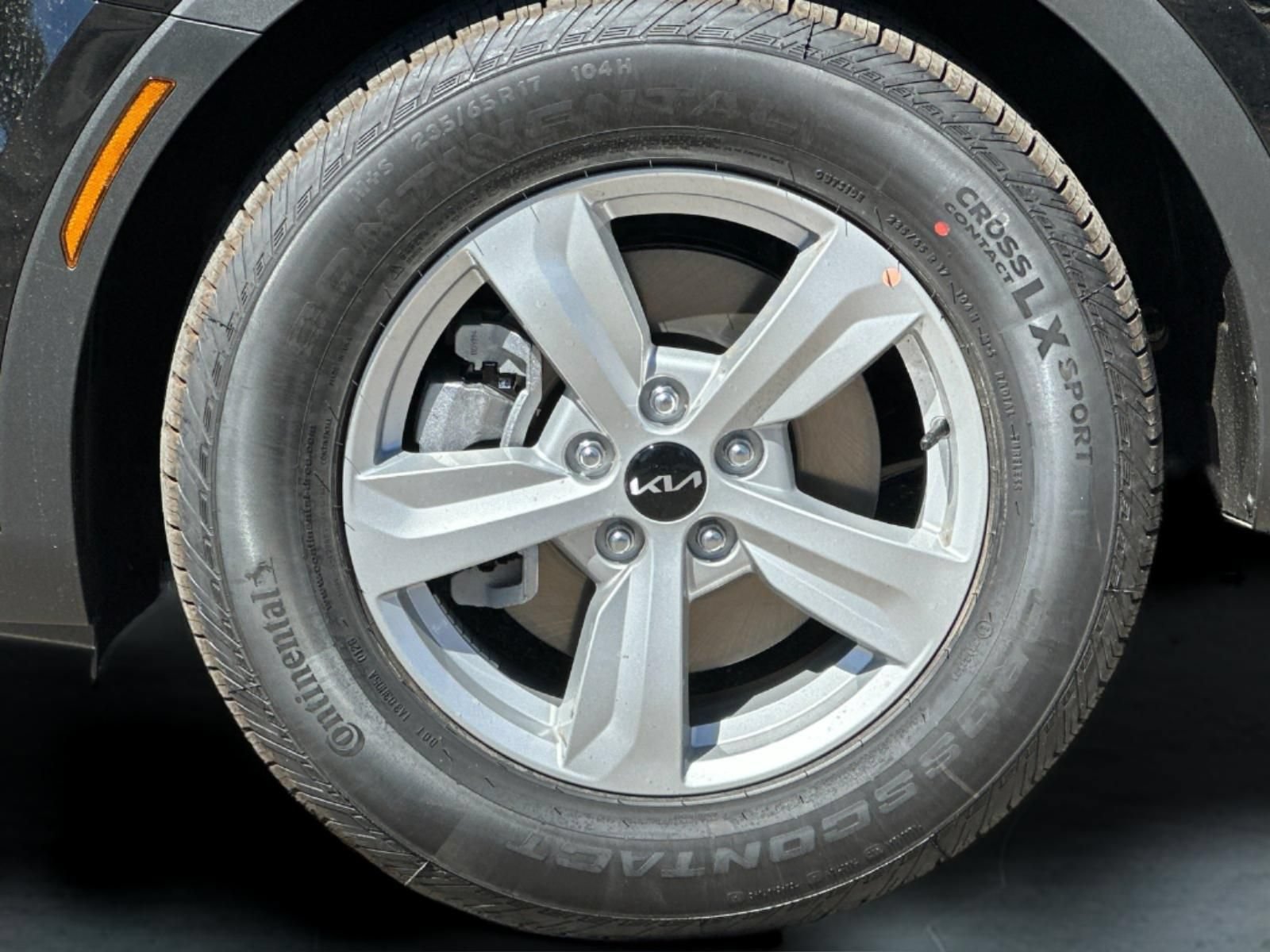 New 2026 Kia Sorento LX FWD image 25