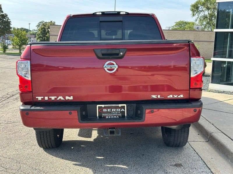 Used 2017 Nissan Titan SL w/ SL Towing Convenience Package AWD/4WD image 5