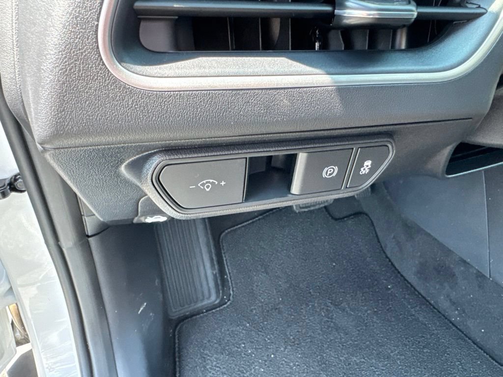 New 2026 Kia K4 FWD image 11