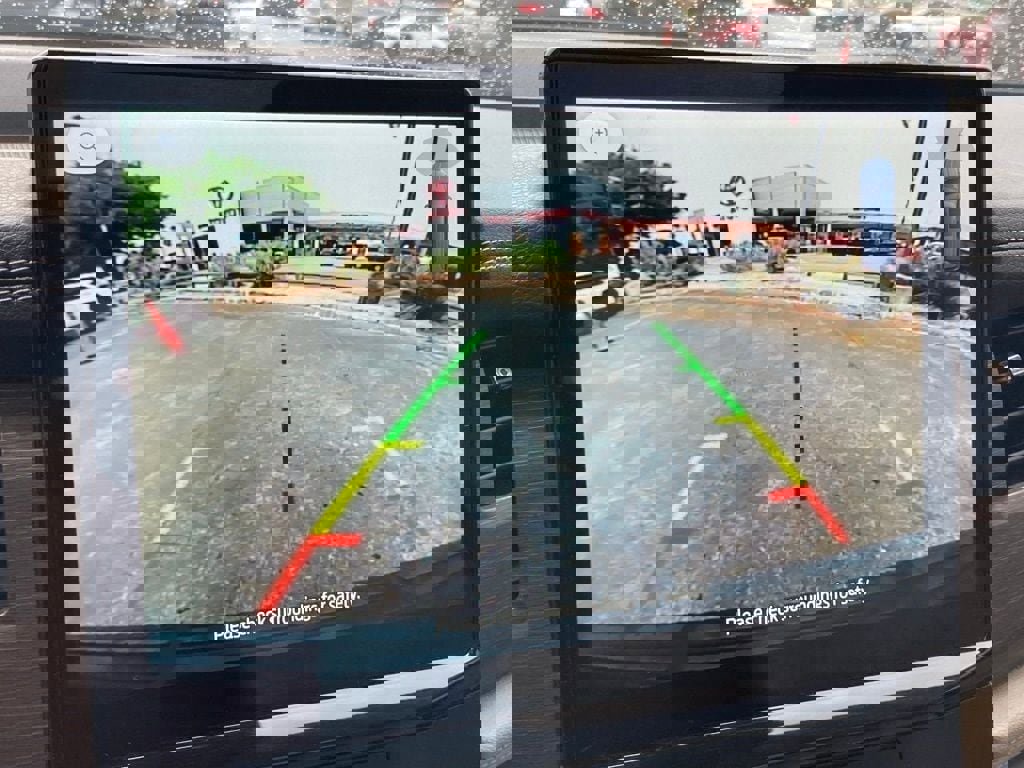 Used 2022 Ford Expedition Limited image 23