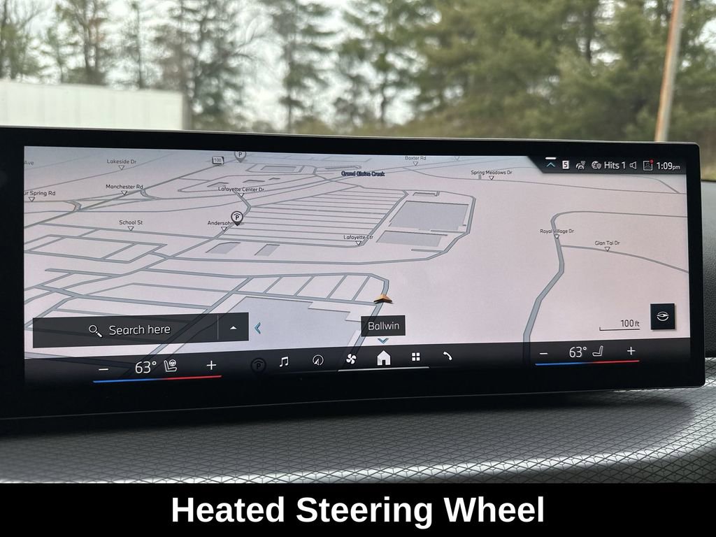 Used 2025 BMW 330i xDrive Sedan w/ M Sport Package image 23