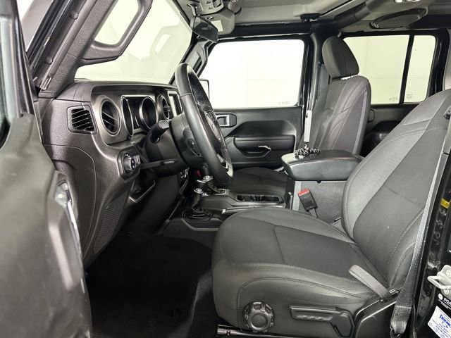 Used 2022 Jeep Gladiator Sport image 11