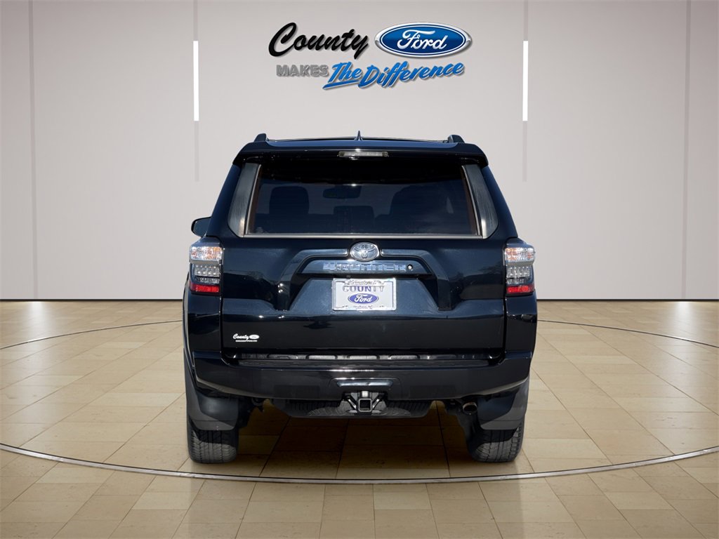 Used 2020 Toyota 4Runner SR5 image 4