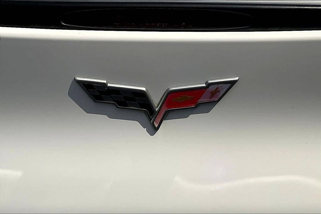 Used 2006 Chevrolet Corvette Convertible w/ Preferred Equipment Group RWD image 19