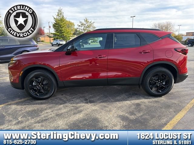 New 2025 Chevrolet Blazer LT w/ Midnight/Sport Edition AWD/4WD image 2