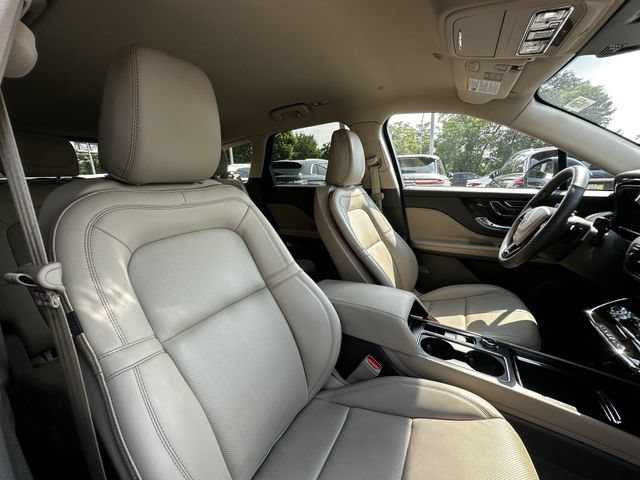 Certified 2024 Lincoln Corsair AWD w/ Equipment Group 101A image 35
