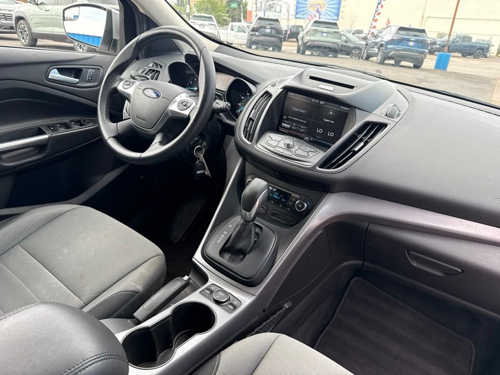 Used 2015 Ford Escape SE w/ Equipment Group 201A AWD/4WD image 39