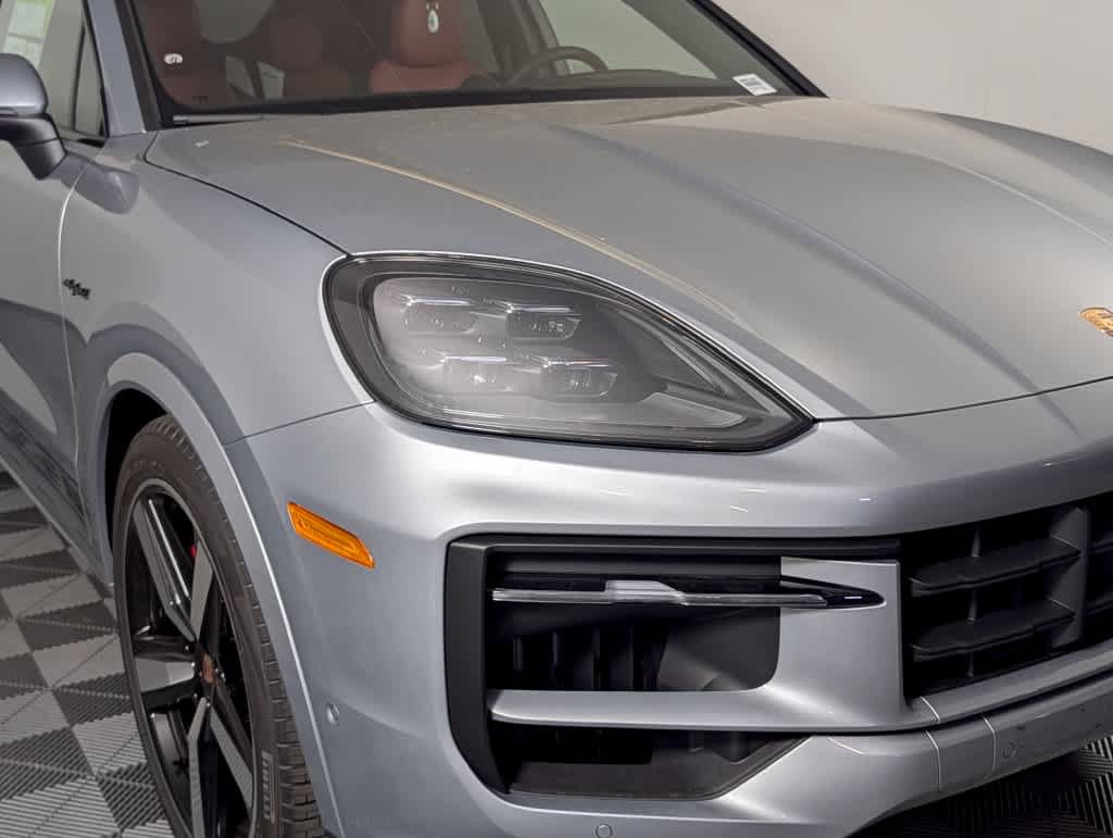 New 2026 Porsche Cayenne S AWD/4WD image 15