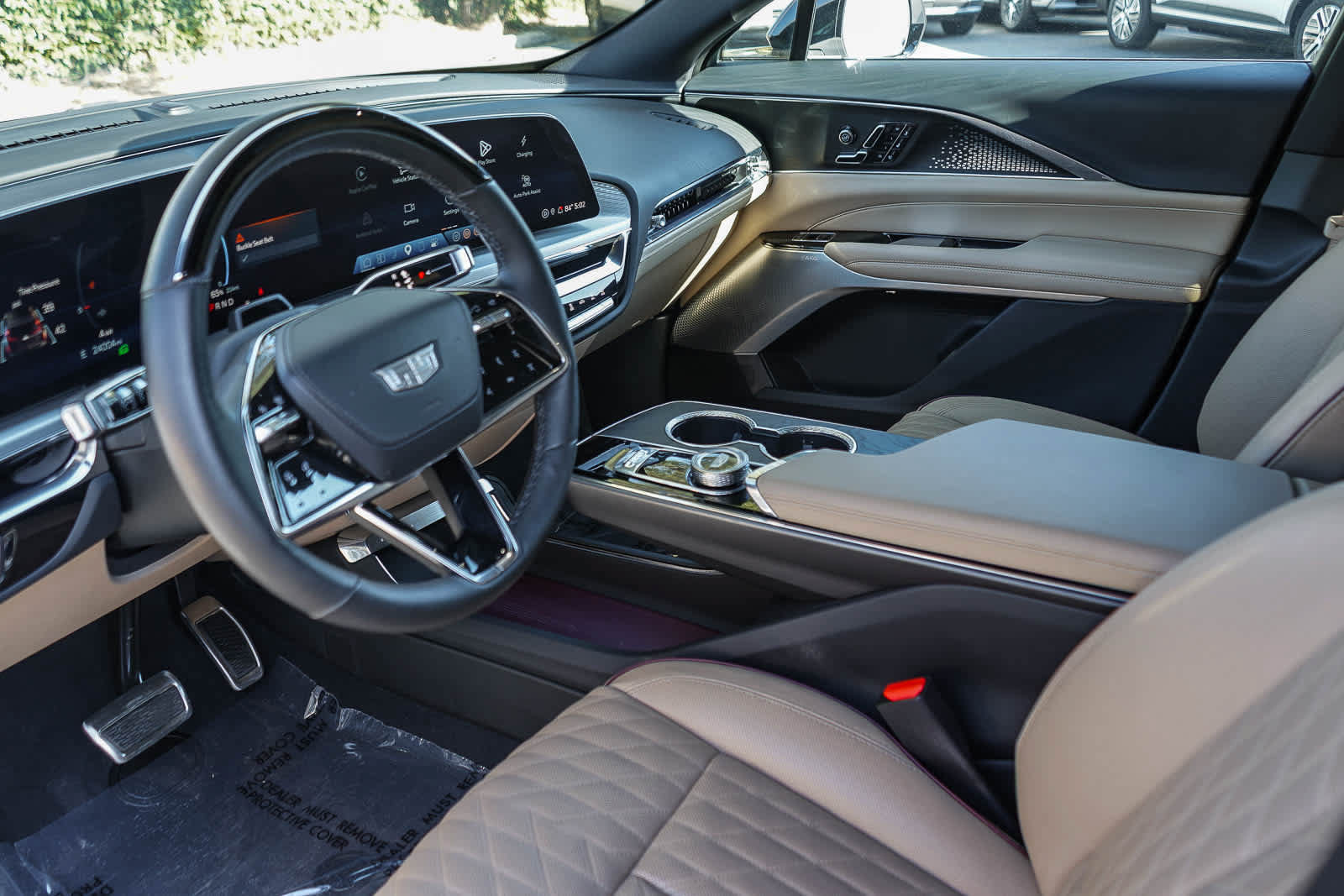 Used 2025 Cadillac Lyriq Sport w/ Nappa Leather Package RWD image 19