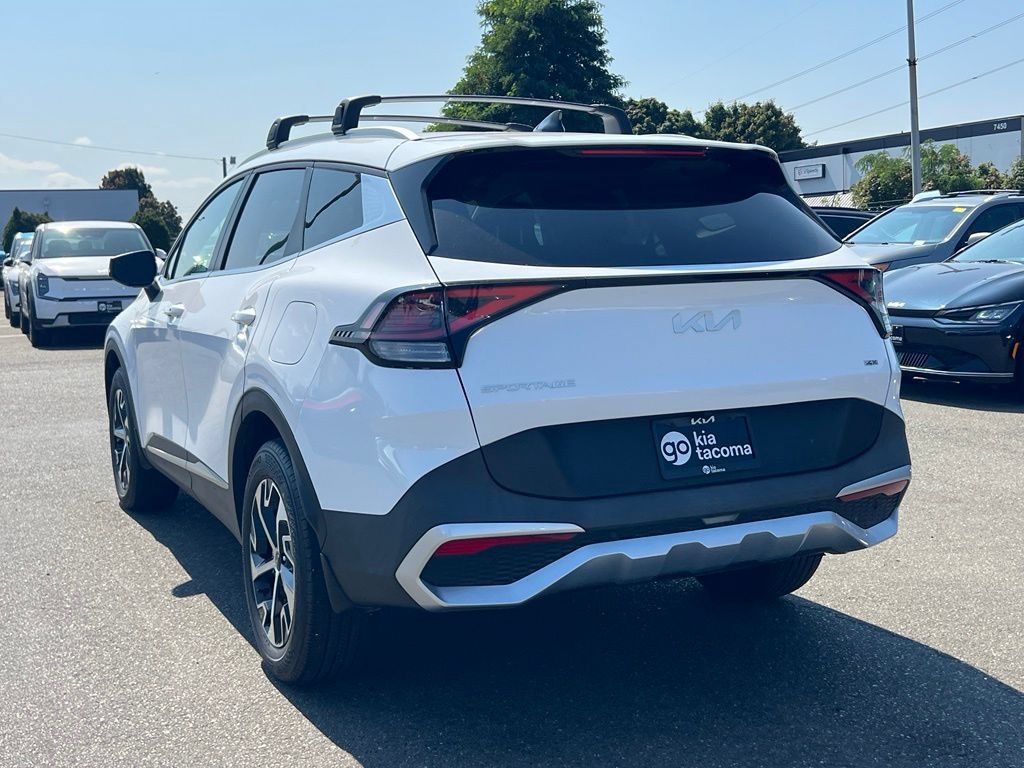 Certified 2024 Kia Sportage EX AWD/4WD image 9