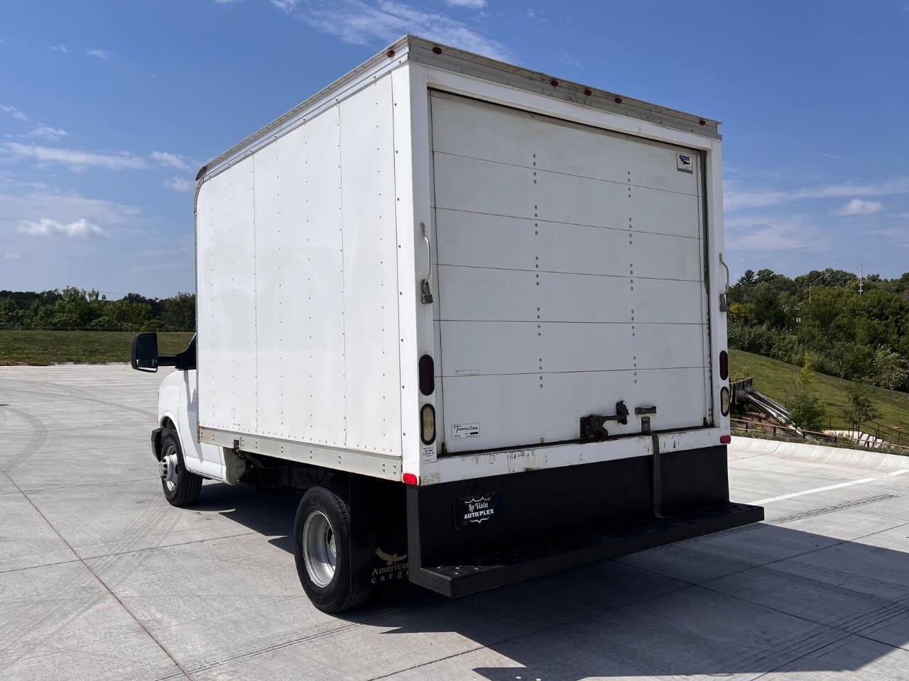 Used 2014 Chevrolet Express 3500 image 8
