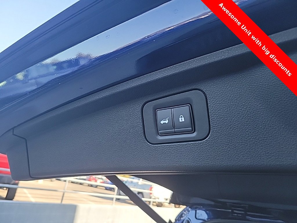 New 2025 Nissan Armada Platinum image 14