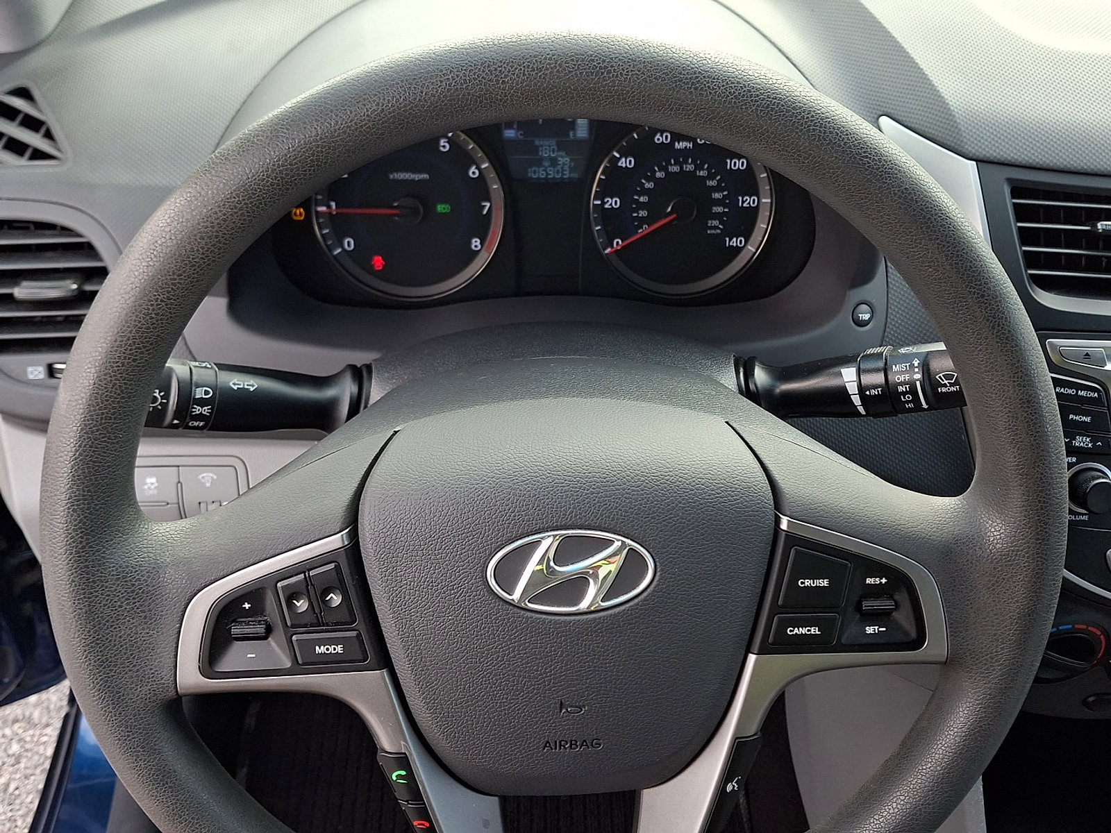 Used 2015 Hyundai Accent GLS w/ Option Group 02 image 19