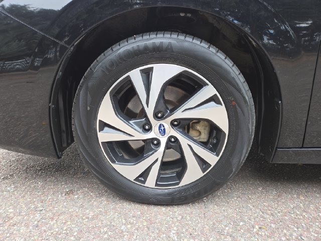 Used 2025 Subaru Legacy Premium AWD/4WD image 7