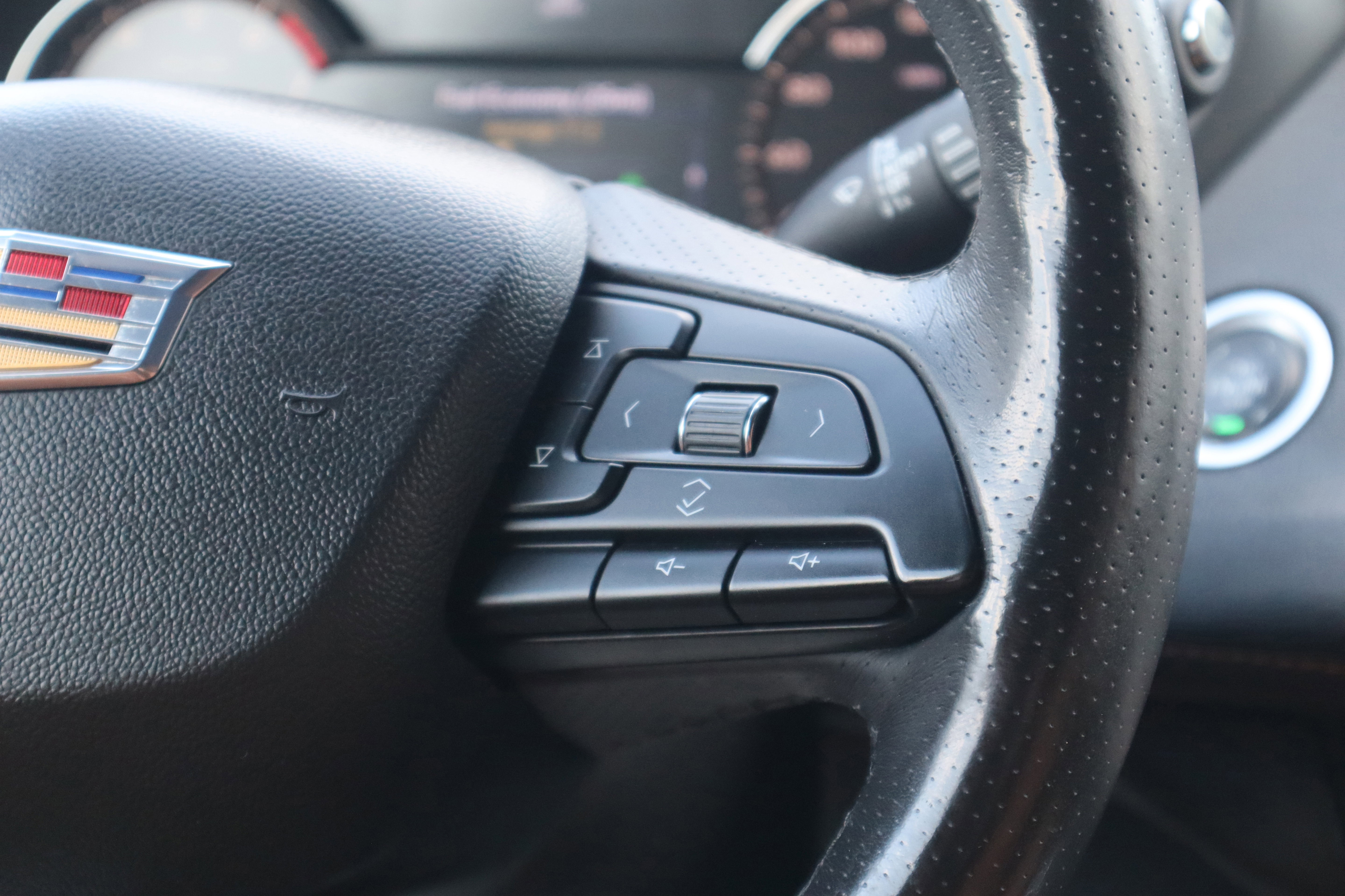 Used 2019 Cadillac XT4 Sport image 16