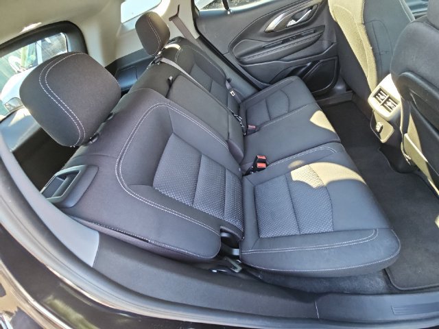 Used 2024 GMC Terrain SLE AWD/4WD image 36