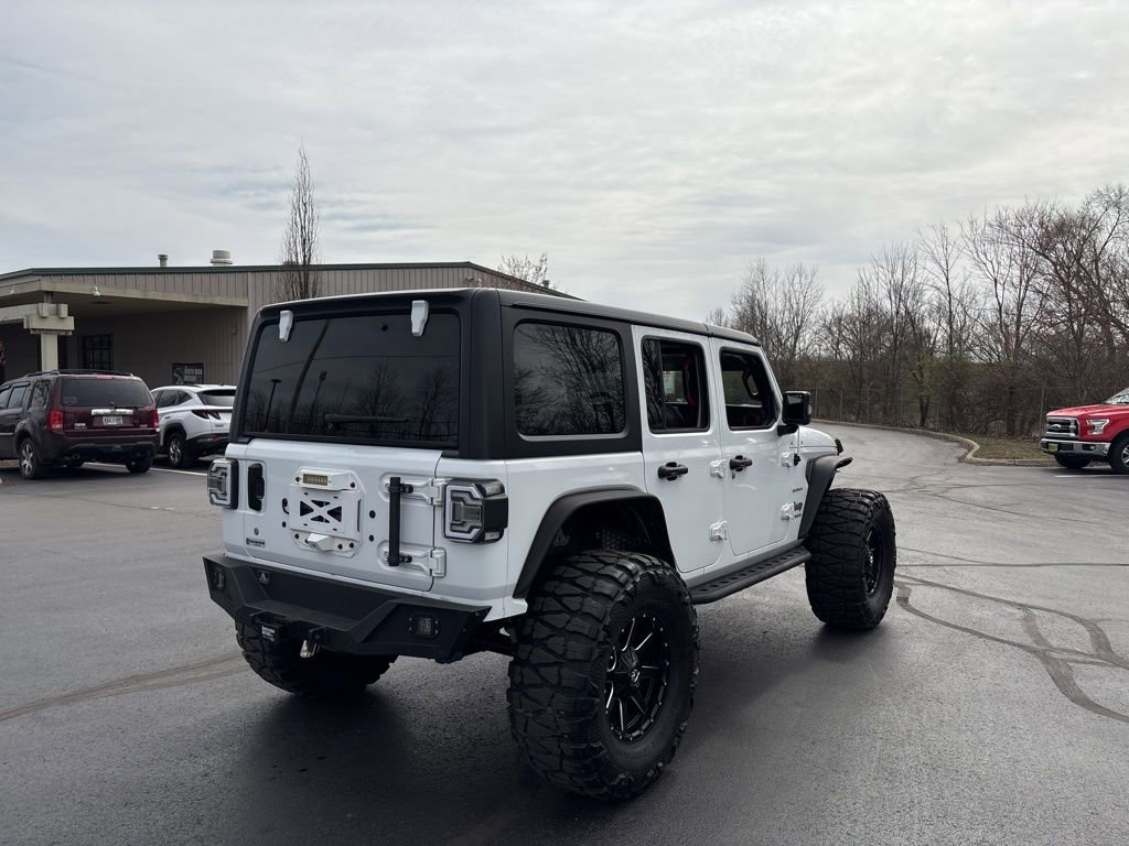Used 2018 Jeep Wrangler Unlimited Sahara image 10