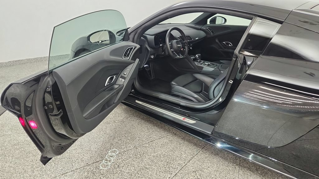 Used 2022 Audi R8 V10 performance RWD image 28