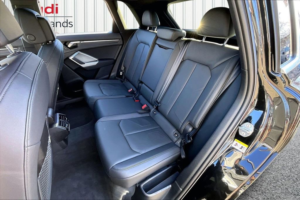 Used 2025 Audi Q3 2.0T Premium w/ Convenience Package image 22