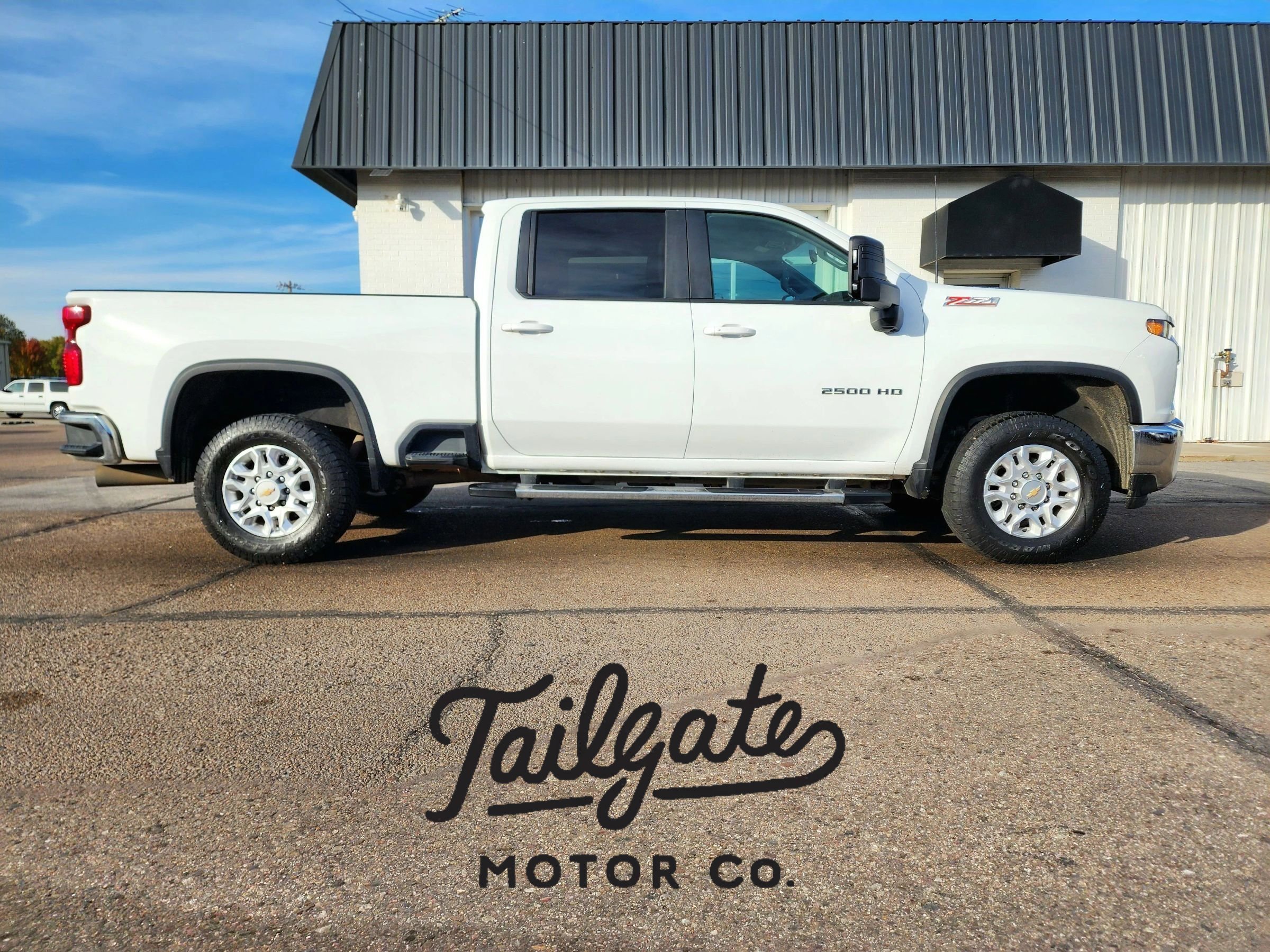 Used 2022 Chevrolet Silverado 2500 LT w/ Convenience Package AWD/4WD image 1