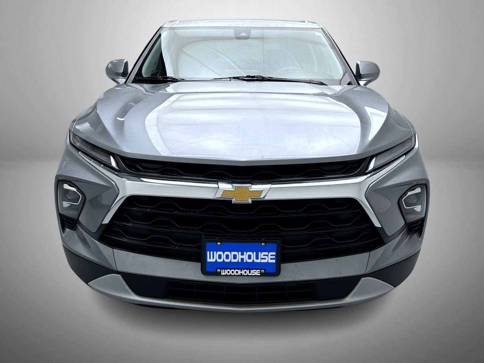 Used 2025 Chevrolet Blazer LT AWD/4WD image 2