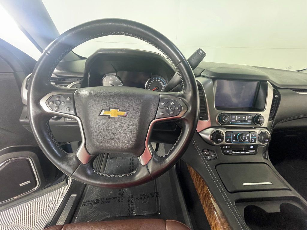 Used 2020 Chevrolet Suburban Premier w/ Premier Plus Edition AWD/4WD image 16