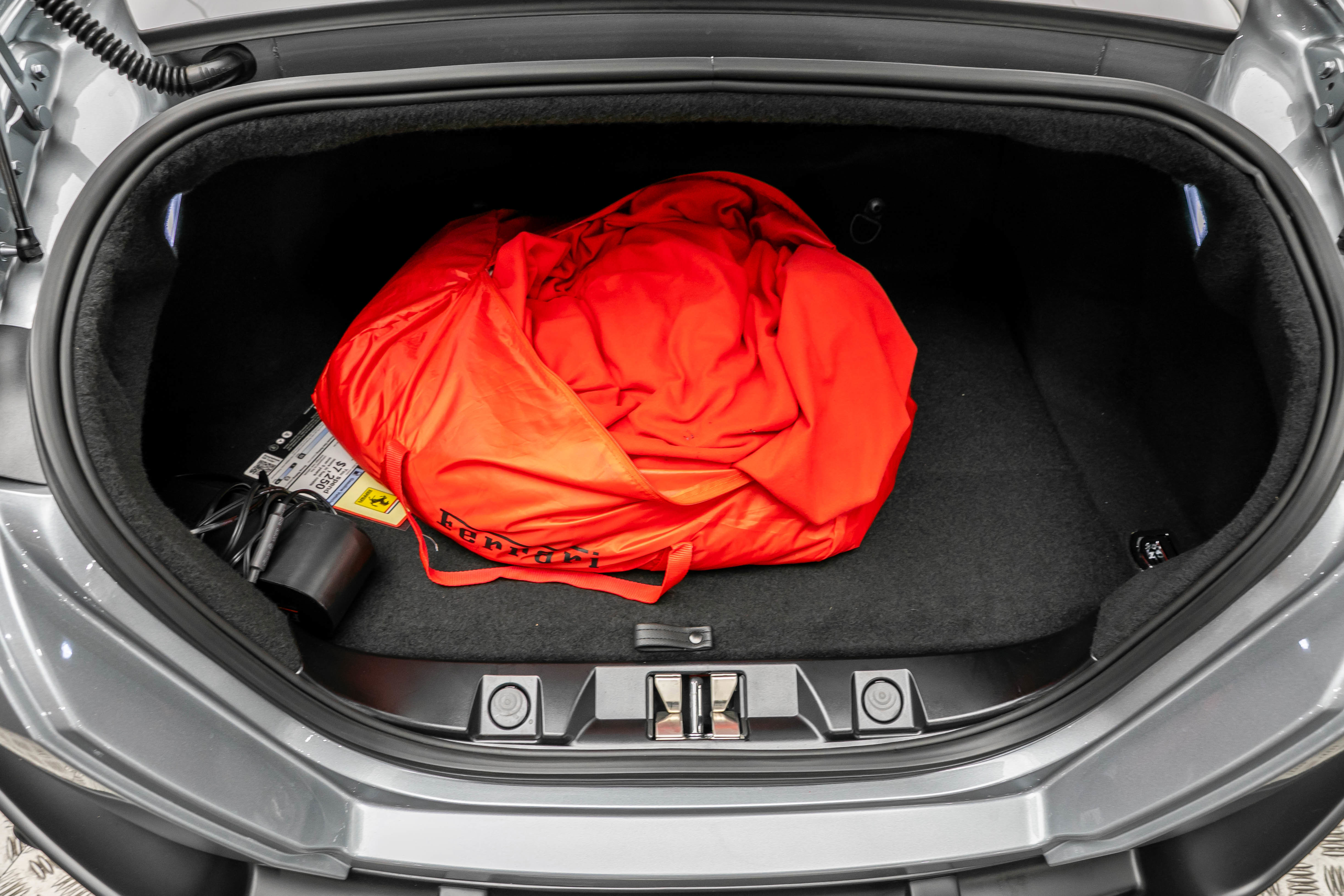 Certified 2024 Ferrari Roma image 25