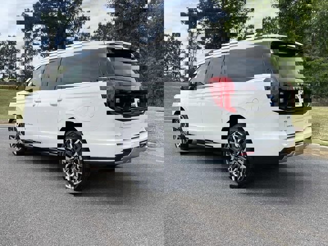 Used 2026 Ford Expedition Max Platinum w/ Platinum Ultimate Package AWD/4WD image 10