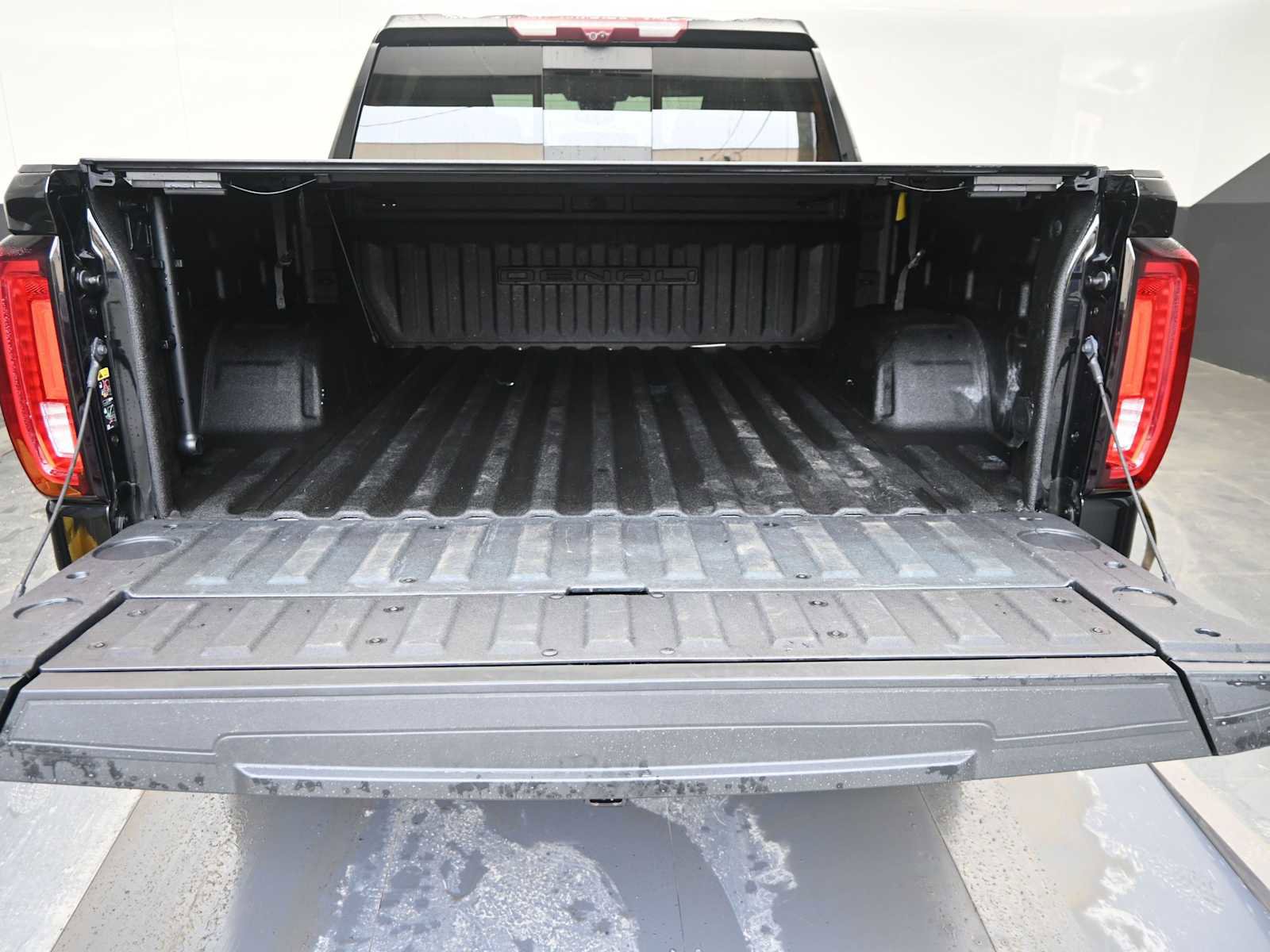 Used 2023 GMC Sierra 1500 Denali w/ Denali Reserve Package AWD/4WD image 20