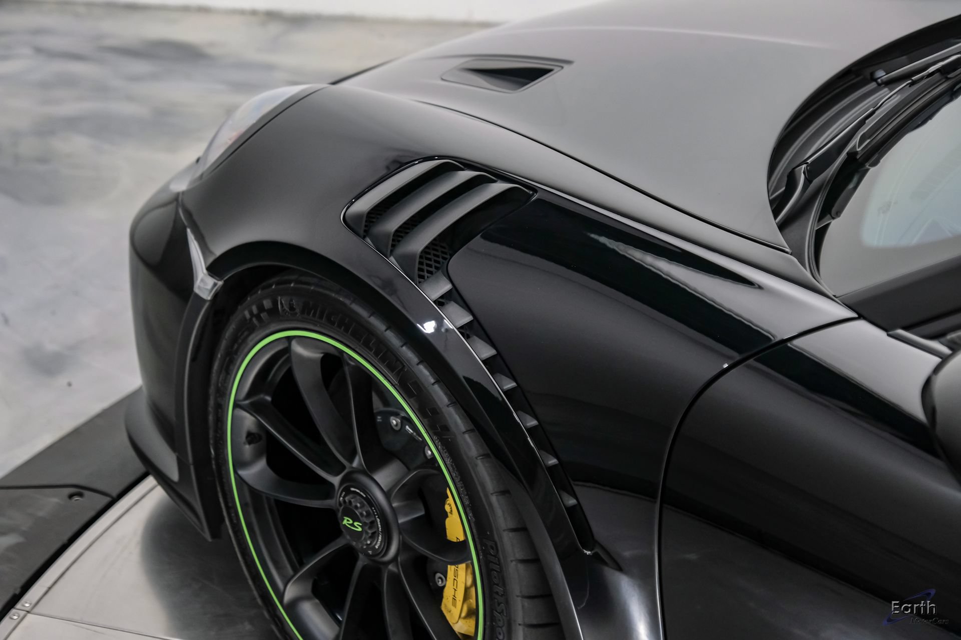 Used 2019 Porsche 911 GT3 RS RWD image 38