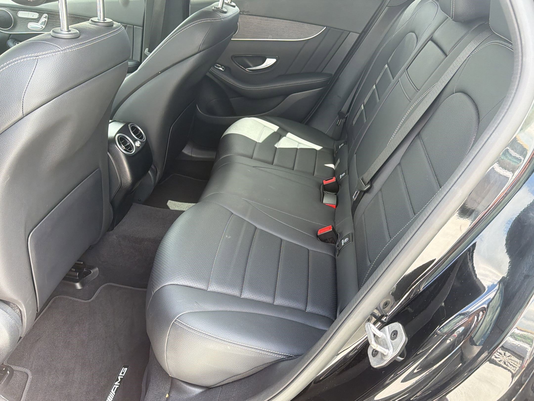 Used 2022 Mercedes-Benz GLC 300 4MATIC image 15