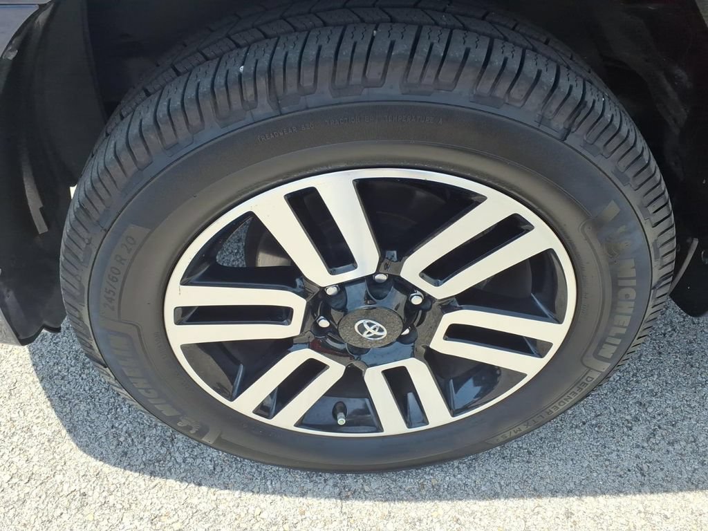 Used 2023 Toyota 4Runner Limited AWD/4WD image 5