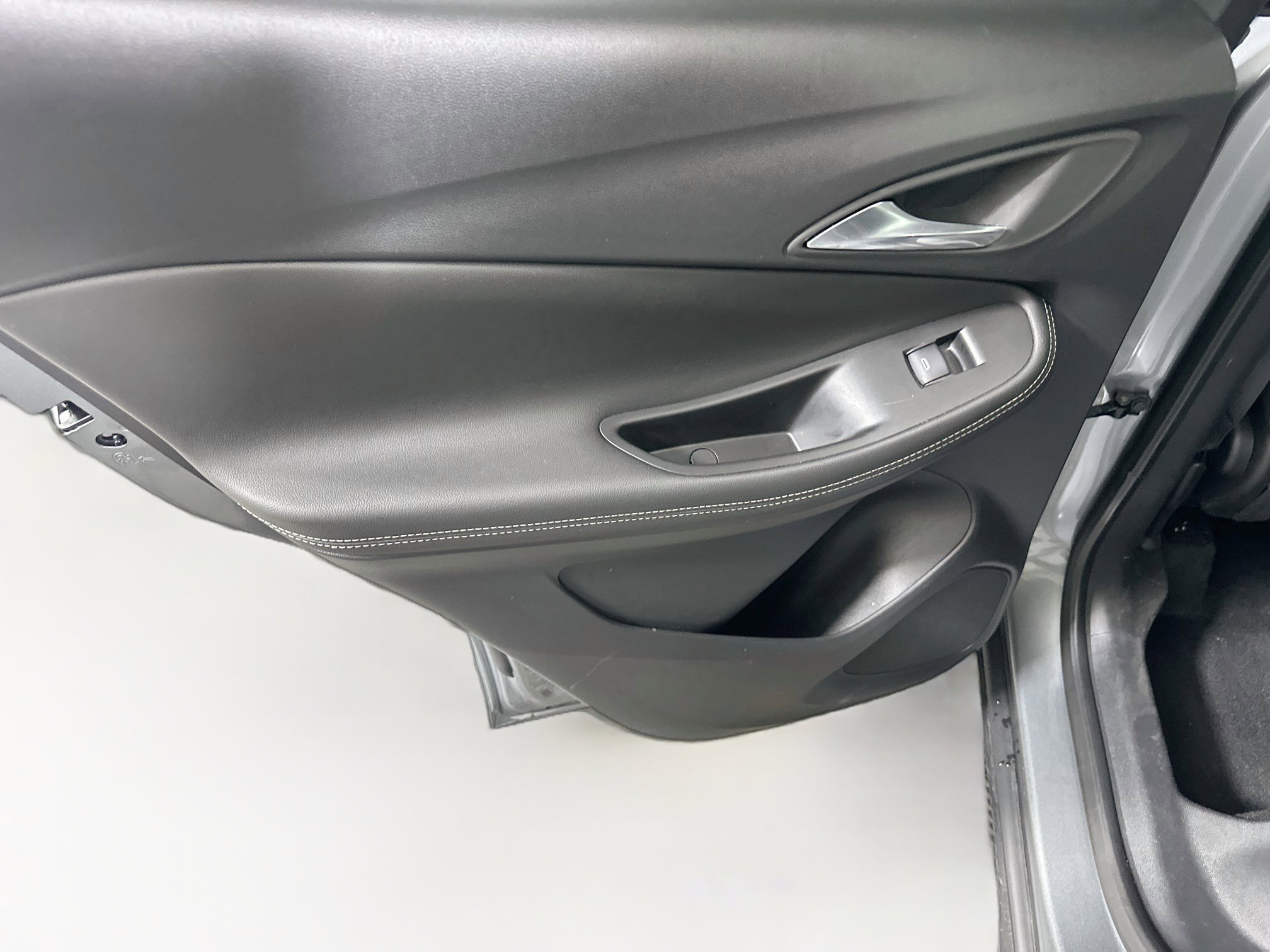 Used 2025 Buick Encore GX Preferred FWD image 25