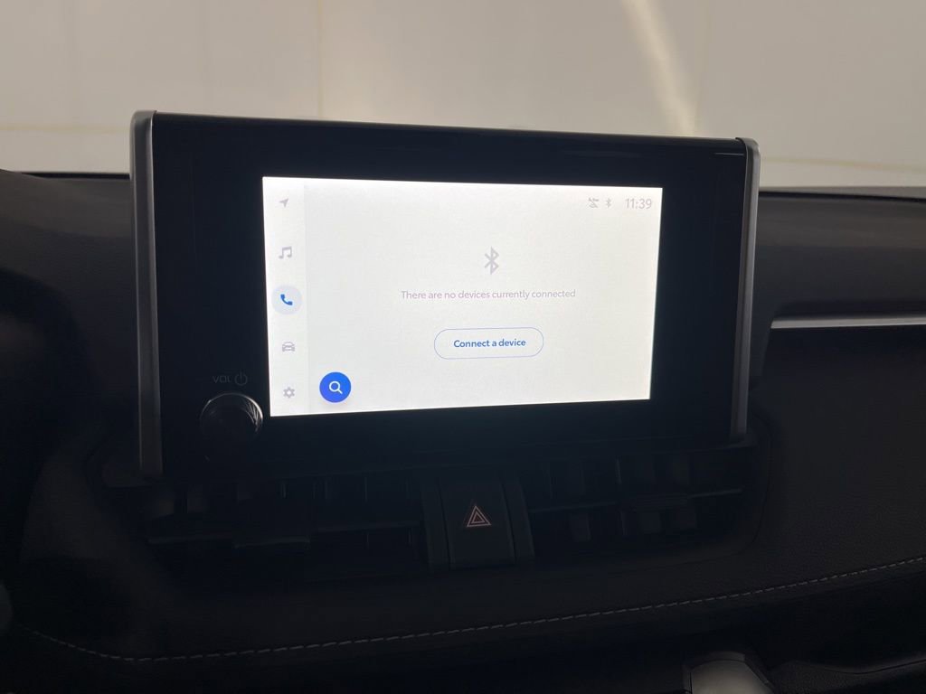 Used 2025 Toyota RAV4 XLE image 68