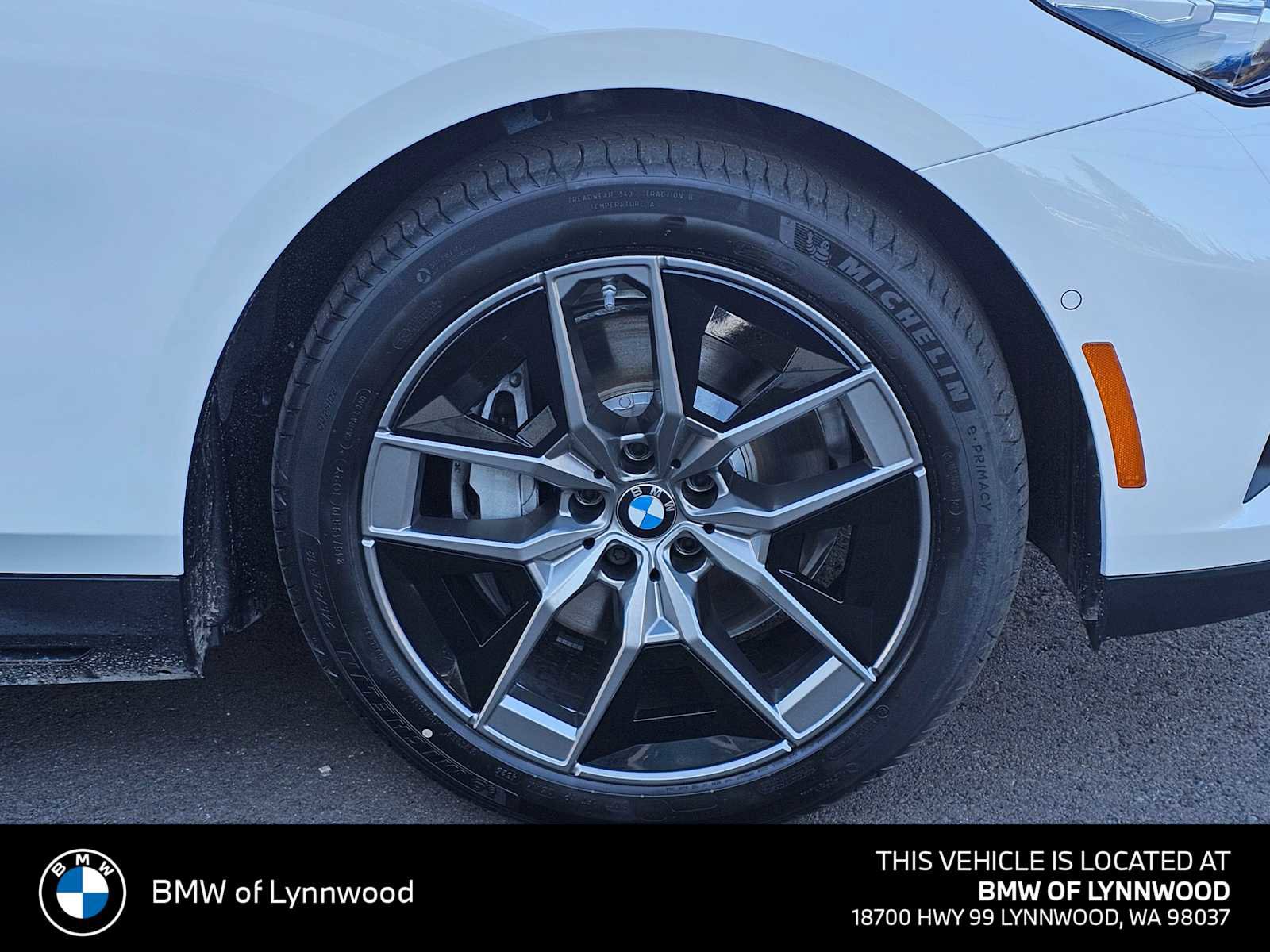 New 2026 BMW i5 eDrive40 w/ Premium Package AWD/4WD image 9