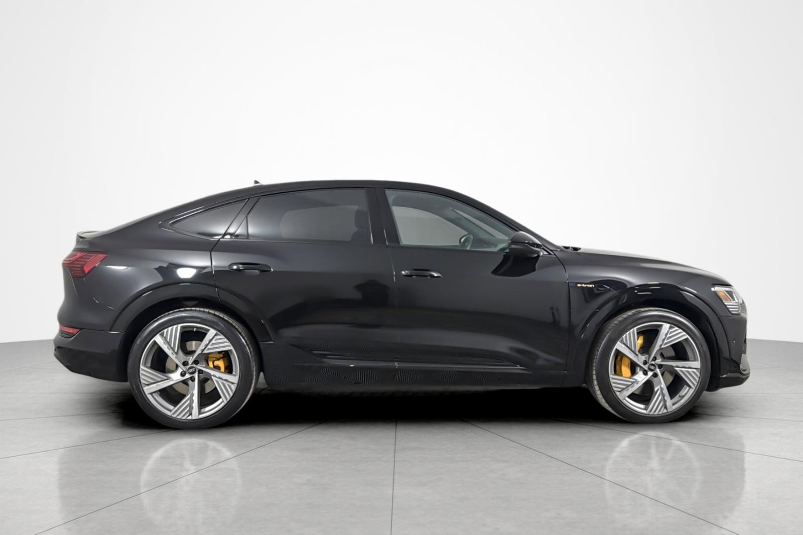 Used 2023 Audi e-tron Prestige AWD/4WD image 6