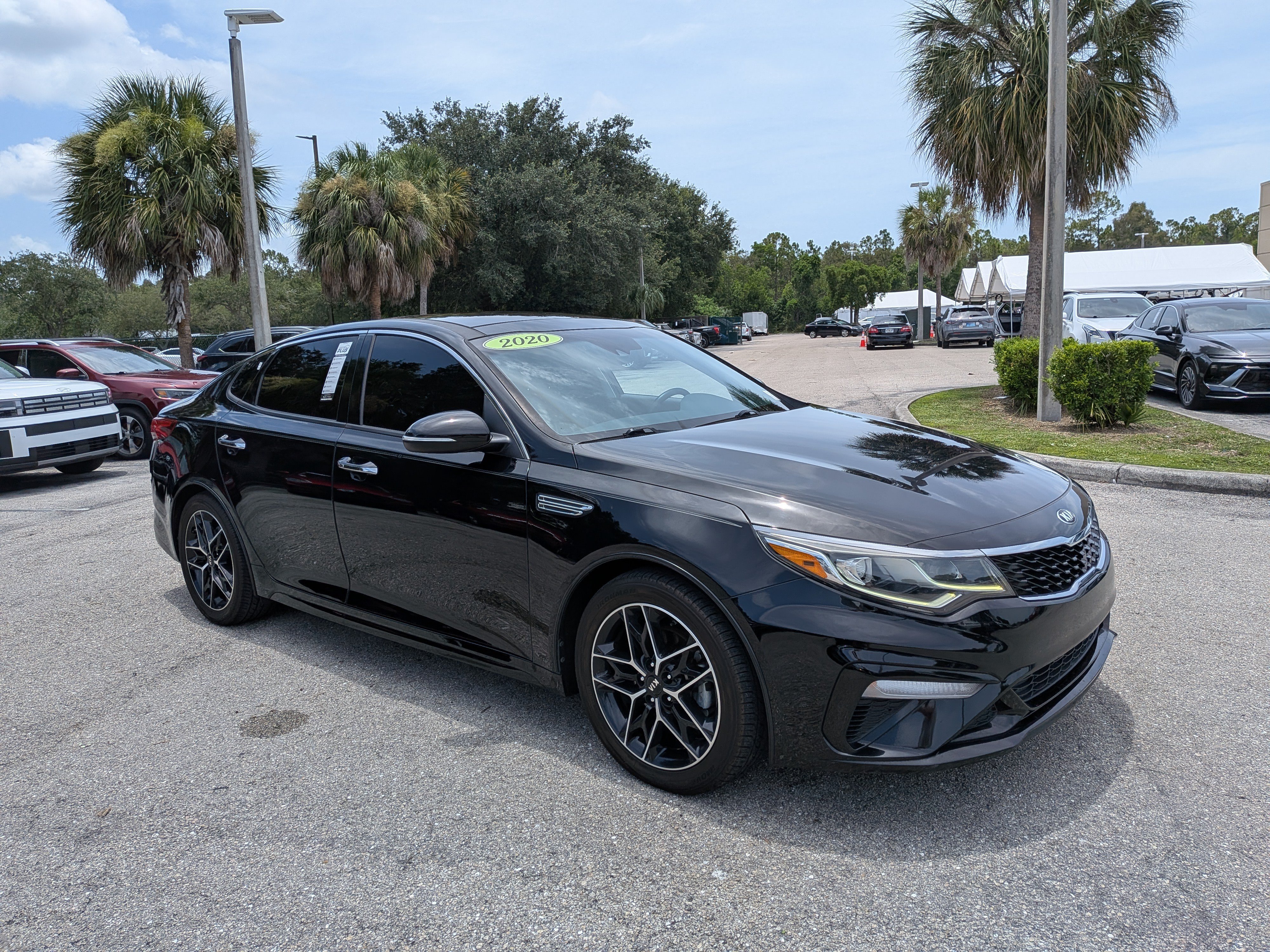 Used 2020 Kia Optima SE FWD image 2