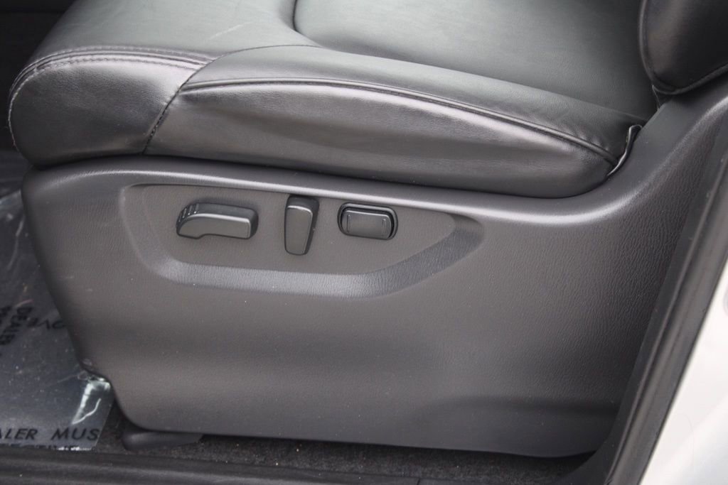 Used 2021 Nissan Armada SV image 14