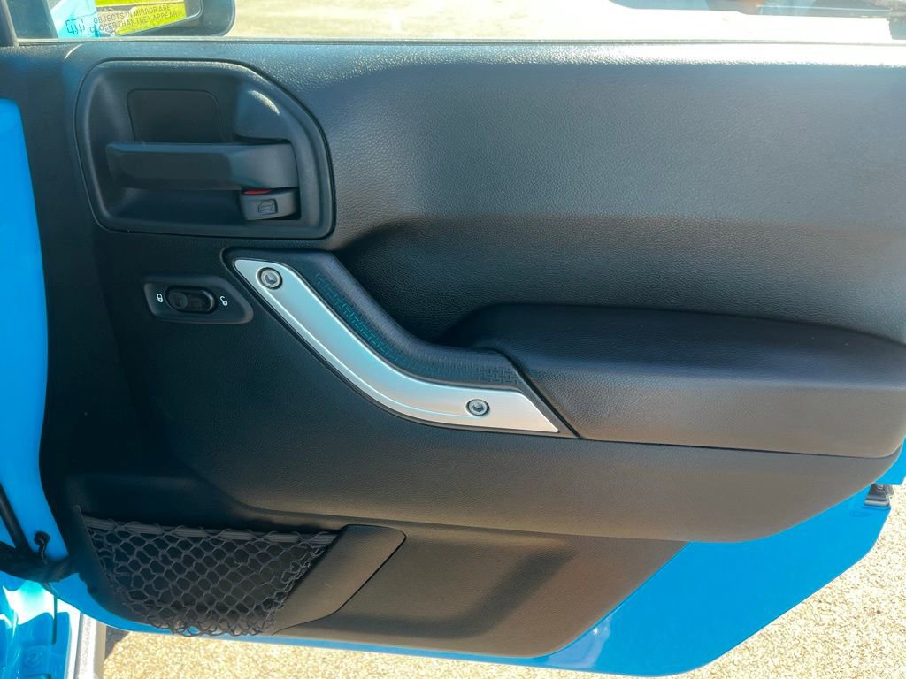 Used 2018 Jeep Wrangler Rubicon w/ Power Convenience Group image 40